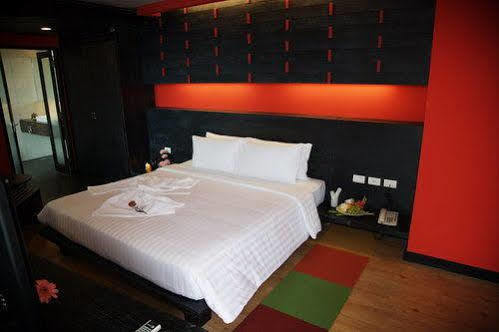 The Sez Hotel Bangsaen Exteriör bild